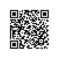 电动三轮车侧翻着火 保安小哥及时伸出援手