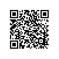 成都實(shí)木門安裝：紅色實(shí)木門和窗邊踢腳線!